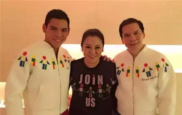 盘点香港经典赌片龙家保镖,向华强和陈小春两