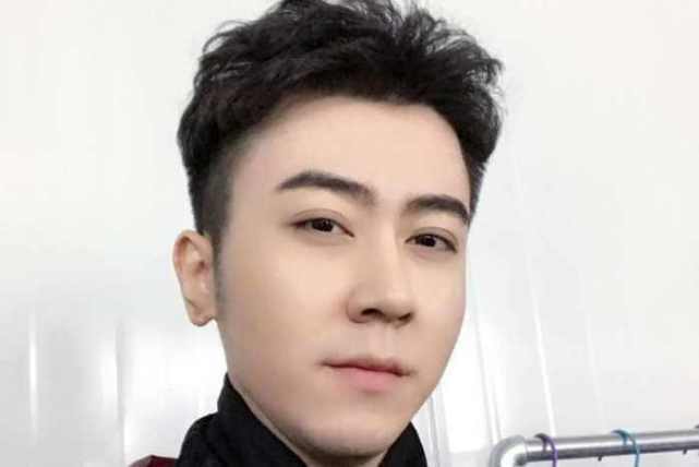 蛇哥2次自证频落地成盒网友评论太扎心