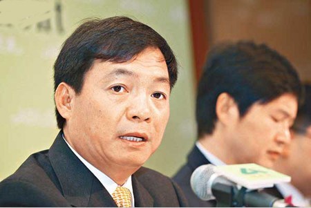 日前,雅居乐对外公布,董事长陈卓林已被昆明市检察院"指定居所居住