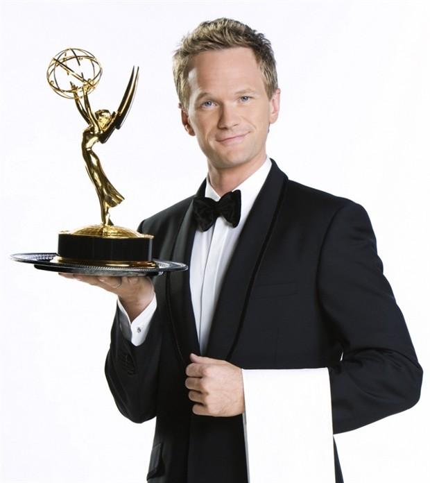 "巴尼叔叔"将担任主持人