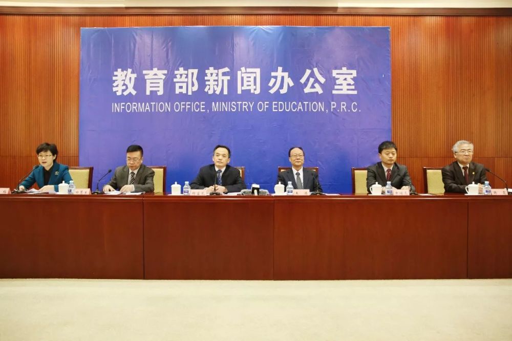 國家教育研究院電子報 十二年國民基本教育課程綱要總綱之簡要說明