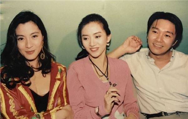 杨紫琼,梅艳芳与周星驰罕见同框合影,网友调侃亮点在女神眼睛