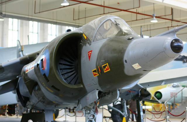 英国修复老飞机缺2台发动机,想从中国购买涡扇9