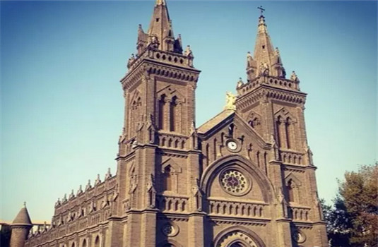 沈阳小南教堂法国美景pk辽宁美景?