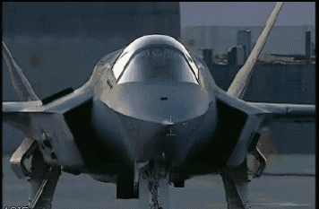 直升机|直升机如何转弯，为什么能悬停在空中，它的飞行原理是什么？