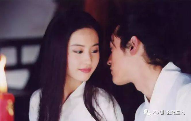刘亦菲分手,胡歌微博沦陷,灵遥党的13年cp情谁