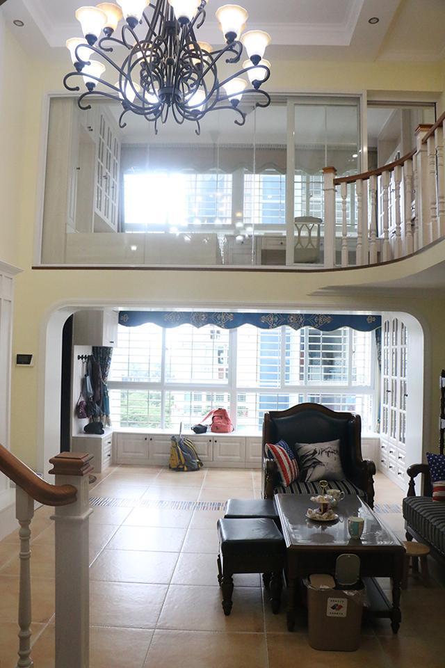 复式楼装修成美式风,居然这么好看,引来邻居惊声尖叫!