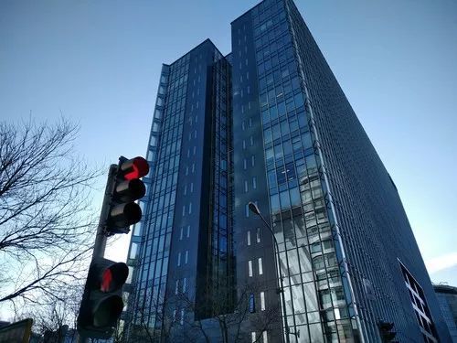 YOTA3双面屏手机测评 还要啥Kindle