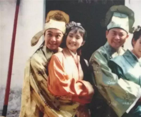 巩俐评价香港明星:没有人可以拷贝周星驰,梁家