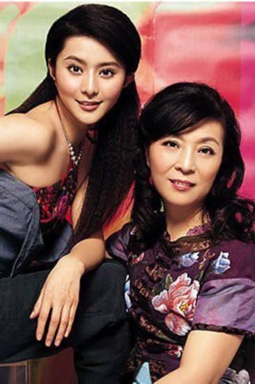 这些明星父母当过经纪人,张一山关晓彤杨紫你