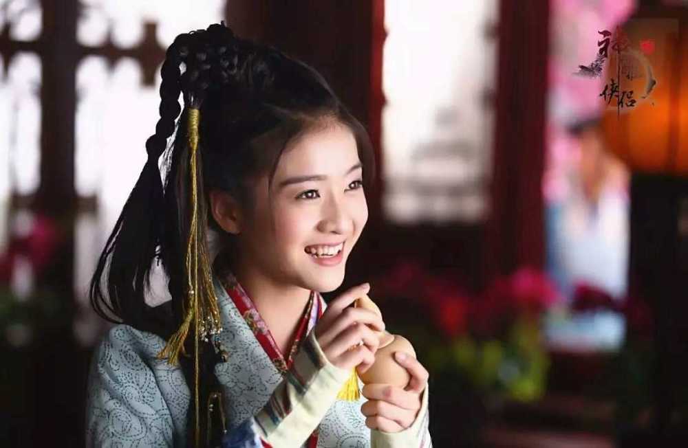 去片场玩耍被看中出道演戏14年作品无数,今成