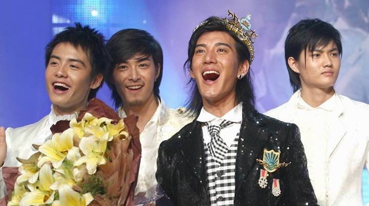 他曾是选秀冠军,李小璐王鸥前男友,如今娶了9