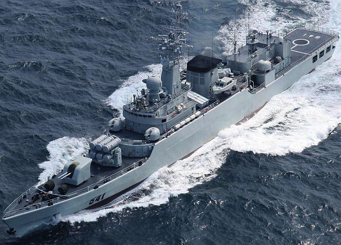 当年这一款中国海军护卫舰赚足眼球 如今孤零零好不寂寞