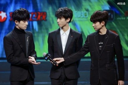 节目组曾公开称tfboys"掏粪男孩",3年后的今天终于怂了