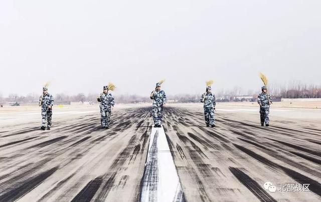 待命出击:北部战区空军某场站组织节日战备拉