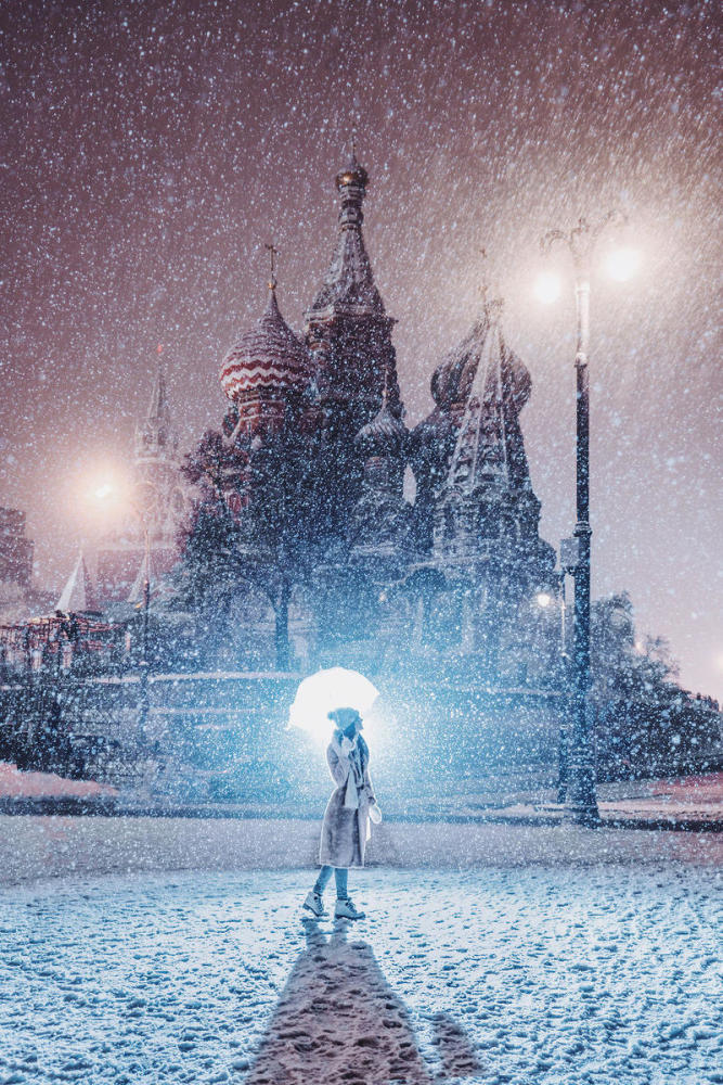 宁静与魔幻大雪纷飞的绚烂莫斯科