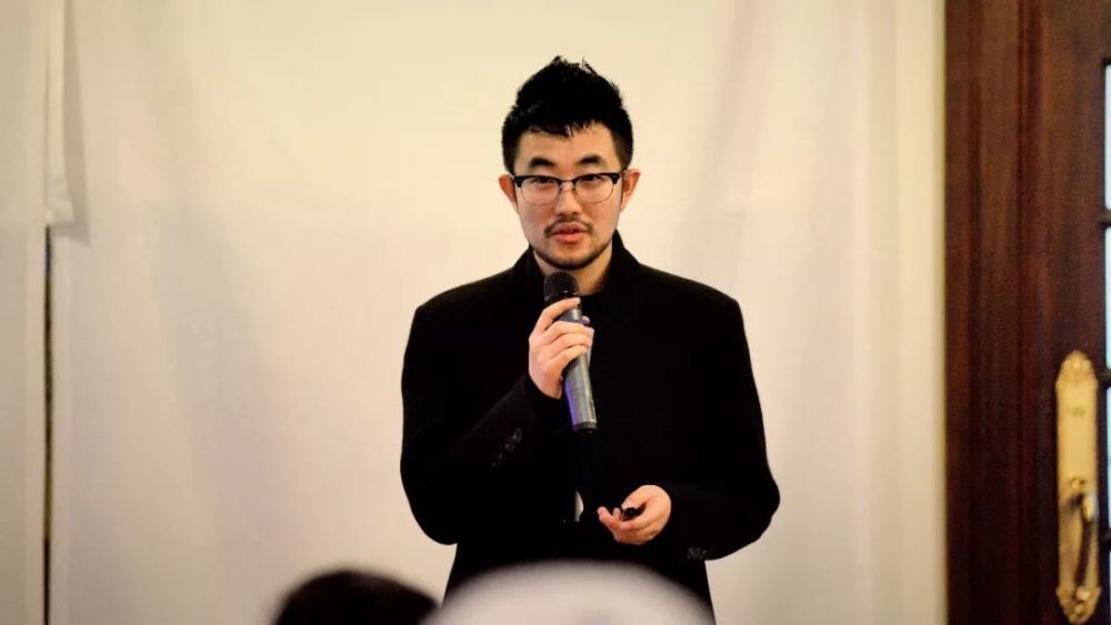 一群人在一起是聚会,一群心在一起是团队