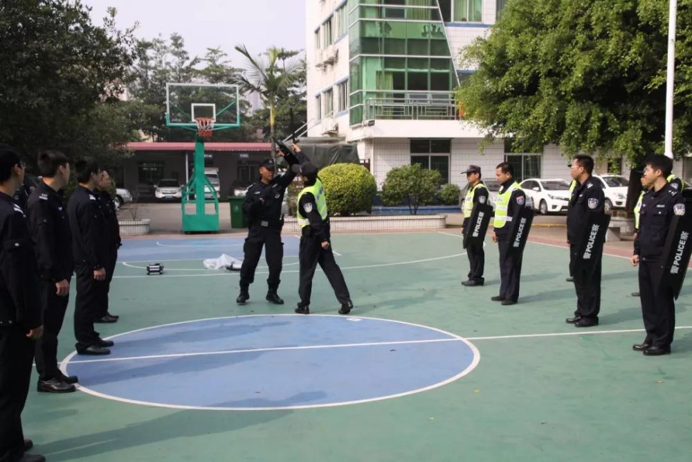 年薪6.5W+!丹灶派出所招录辅警40名!附丹灶春