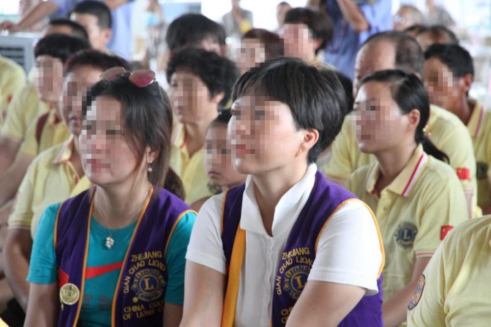 服刑小伙与女友提分手不想你把青春耗在探监路上