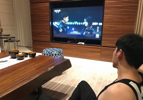 范冰冰晒未婚夫吃晚餐不是重点,秀肌肉才是亮