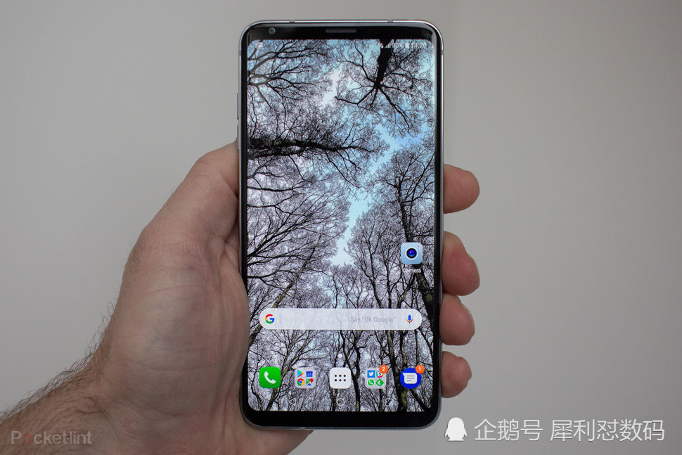 MWC 2018 LG带来升级版V30 加入AI拍照新特