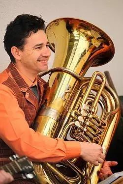 小提琴;单簧管;长笛;铃鼓|学什么乐器，前景好，性价比比较高！