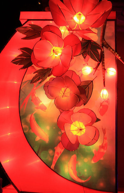 工作事业步步高升,桃花姻缘美轮美奂的3生肖,财神点名喜神眷顾