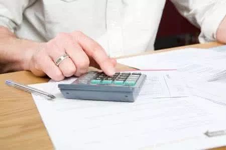 鹿晗与壹心娱乐解约了,鹿先生创业是开公司还