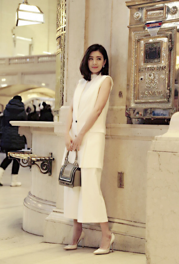 她在孕期遭出轨,离婚还丈夫要求赔2600万,如今