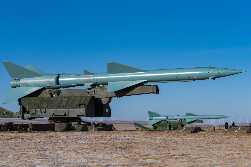 同处u-2蛟龙夫人一个时代,hq-2地空导弹意气风发