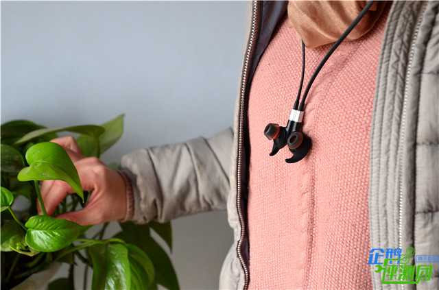 捷波朗Evolve 75e降噪耳机评测:专业主动降噪