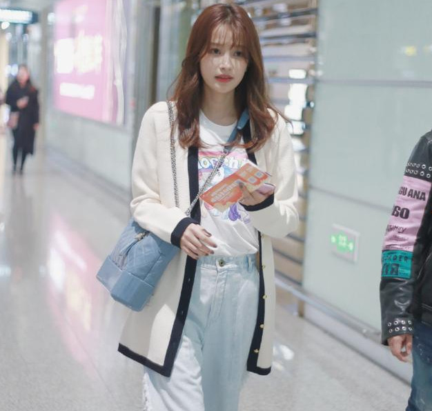 孙怡终于知道打扮自己了,涂脂抹粉美到爆,网友:又被圈粉了