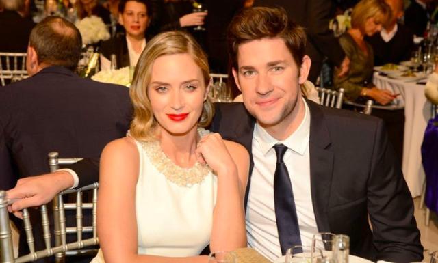 emily blunt携手老公出演电影《静地》,穿普拉达的女王这次满分