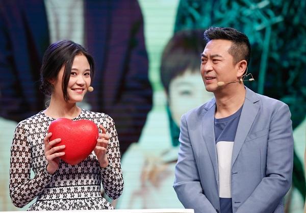 李乃文与张嘉译之前合作过《借枪》《爷们儿》两部电视剧,彼此间配合