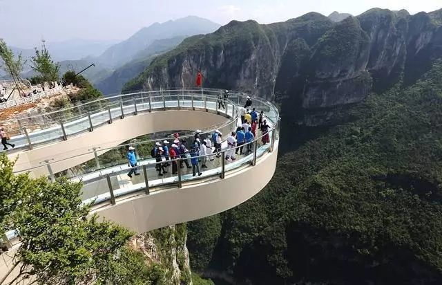 重慶雲陽雲端廊橋,和張家界玻璃橋一樣刺激,敢來不?