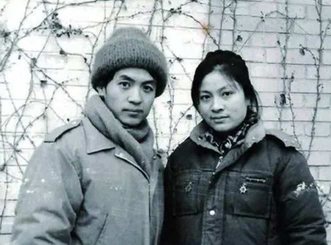 顾城杀妻始末:诗人与疯子相互为邻