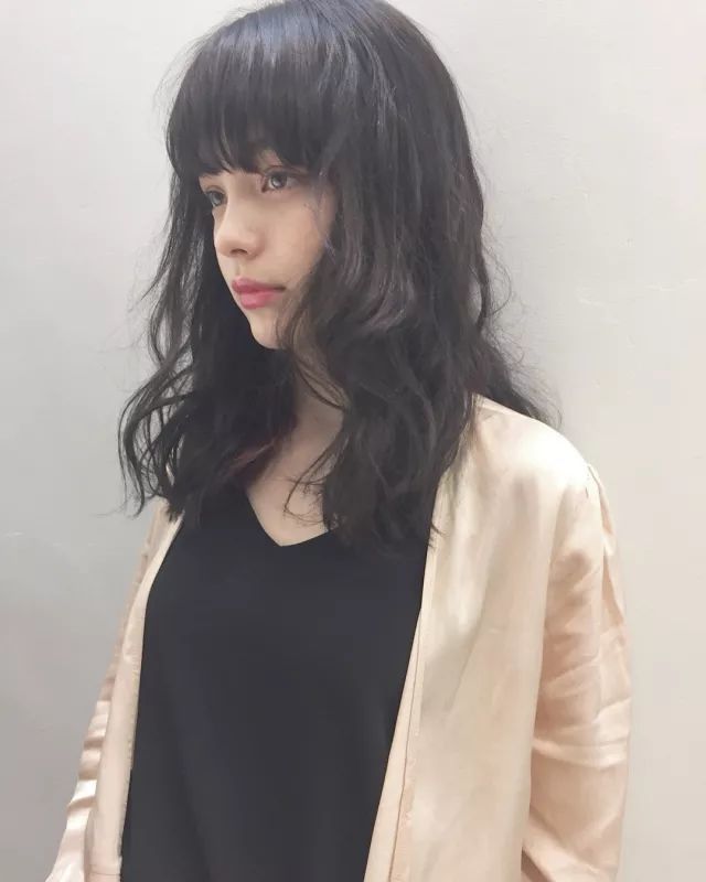 她是小松菜奈和玉城的结合版 这位17岁的 恶魔系 美少女大概要成为大众的新晋霸屏女神 腾讯网
