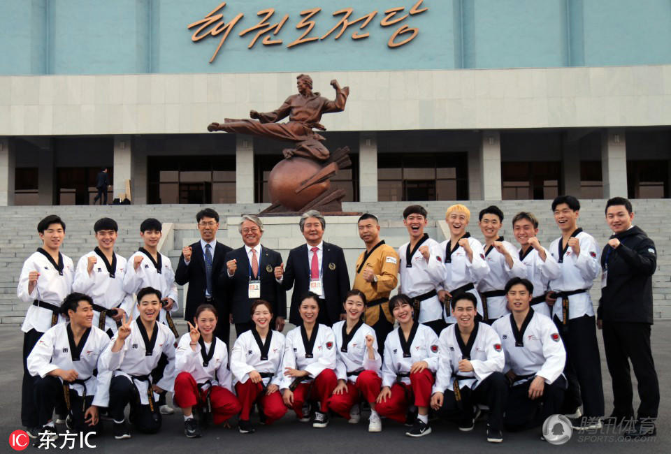 时隔16年韩国跆拳道示范团在平壤演出