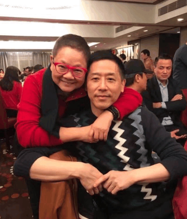 最痴情的男人唐鹤德,至今单身的他守着哥哥的