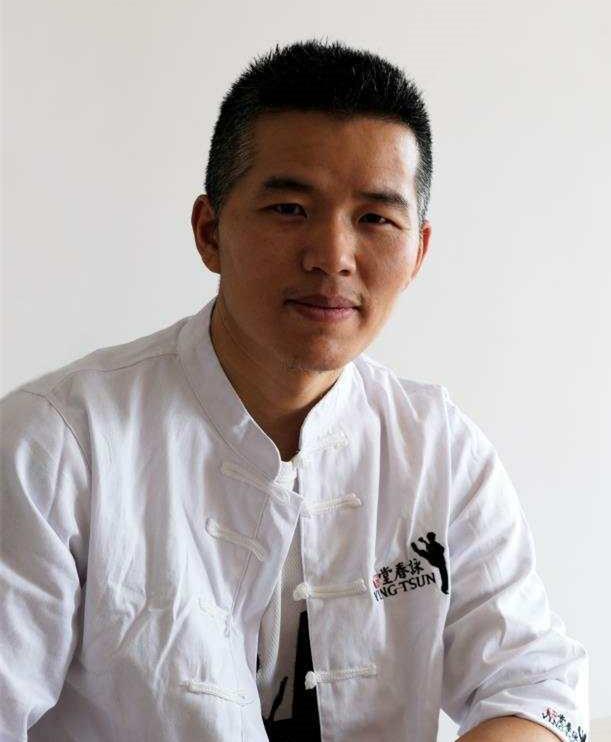 咏春余昌华叫板独臂拳王:上次我腿有伤 二番战打爆你