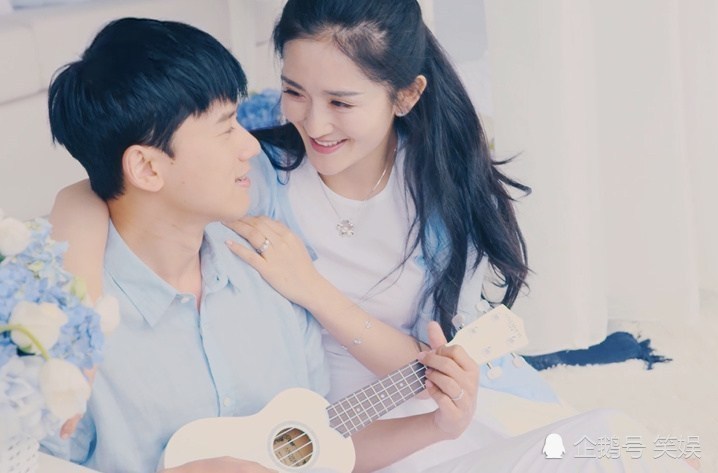 老婆谢娜粉丝破亿,张杰发文秀恩爱甜到鼾