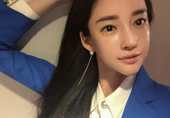 韩模花五年整成Angelababy,现在脸崩了