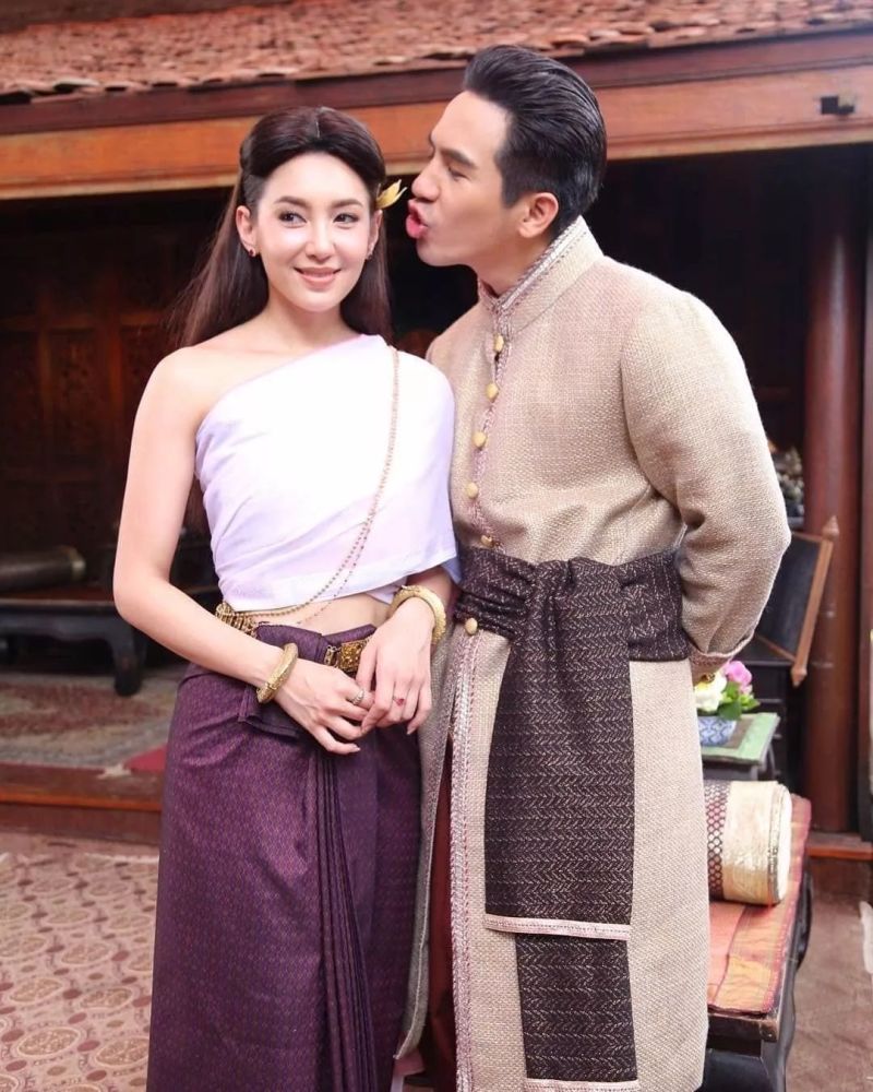 她是艳压娜扎的混血女星,全国店铺为她停止营业,连泰国总理都为她疯狂