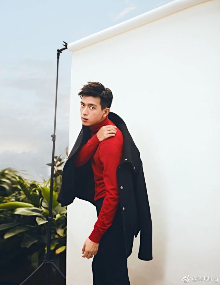 低调演戏认真生活,"忠犬系男友"李现了解一下?