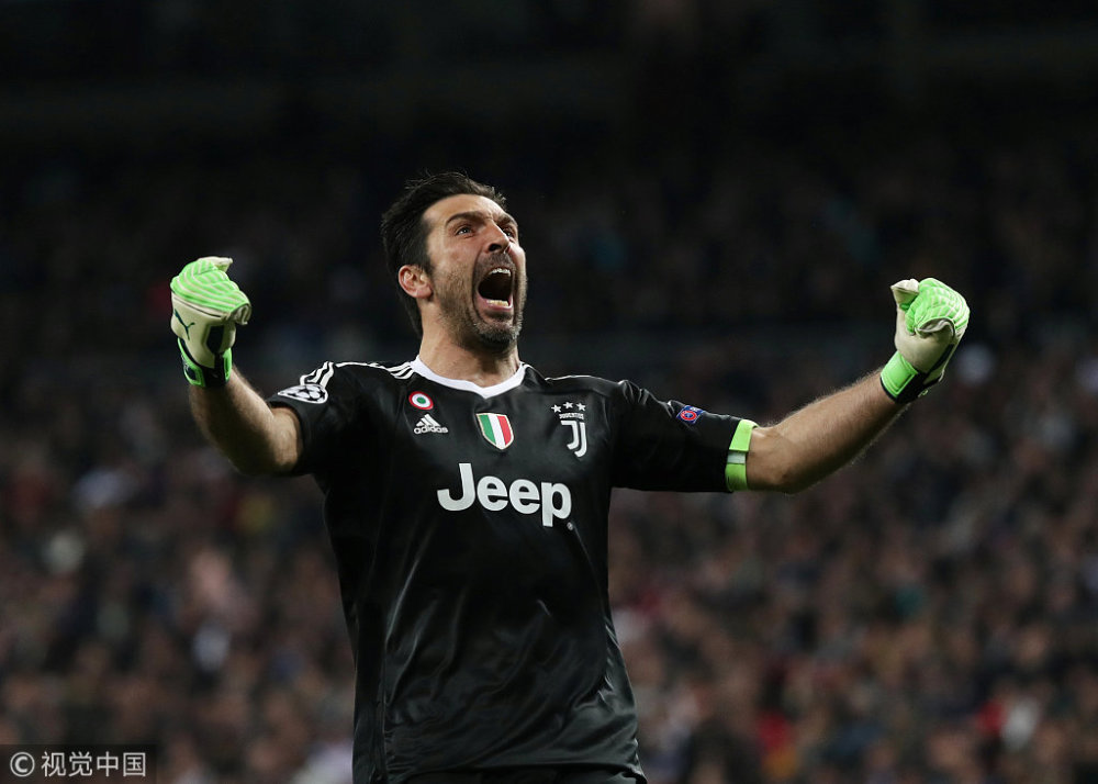 悲情布冯欧冠谢幕战染红离场复制12年前齐祖一幕