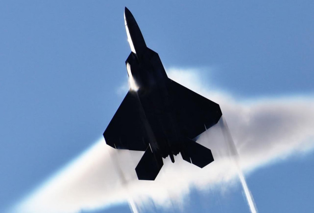 现在的歼20战斗机不能超音速巡航?某些人小学