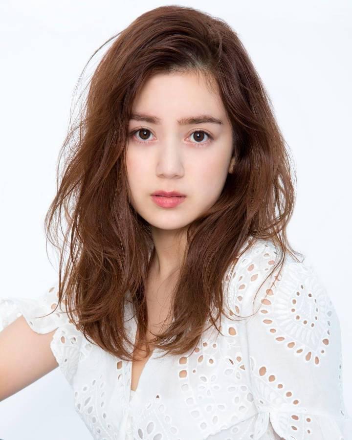 Akb48的神颜 日本美女撞脸热巴 网友 我觉得更像baby 腾讯网