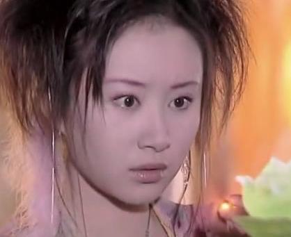 2018年舒畅真的红了,身穿仙女裙出席新剧活动