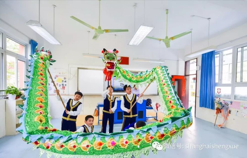 舞龙 玩木工 演皮影戏 闵行中小学生为何有这手绝活 腾讯网