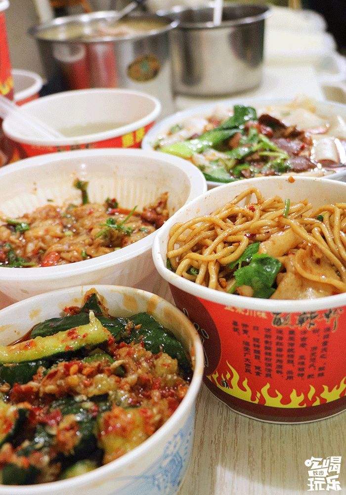 长沙这条地道的小吃老街人均100块吃到凌晨三点半